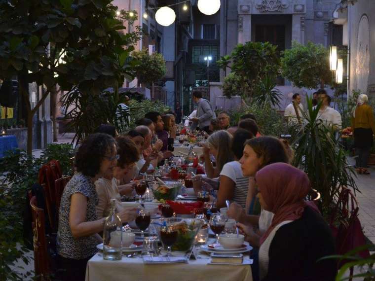 Cairo Downtown Passages Iftar in Kodak Passageway. Image courtesy of CLUSTER.