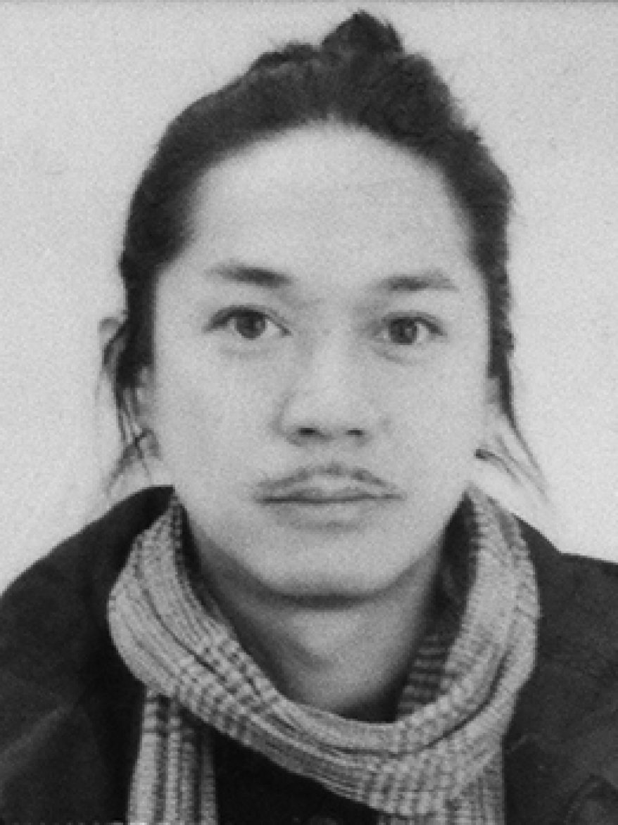 Portrait photo of Howie Chen