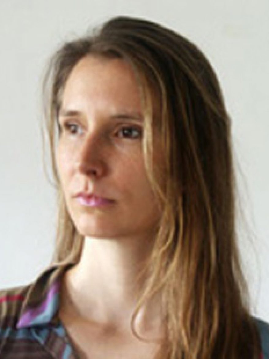 Portrait photo of Andrea Frank