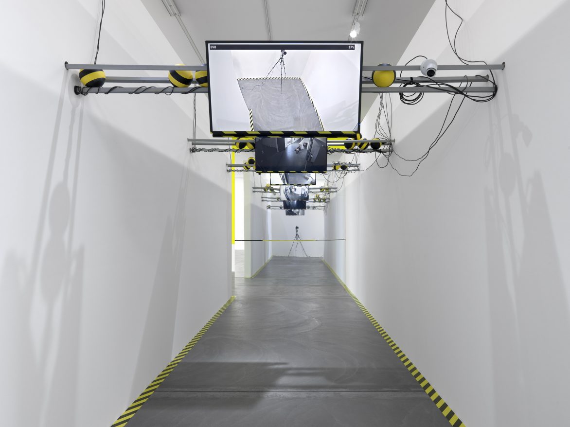 Julia Scher, Maximum Security Society, Kunsthalle Zürich, 2022, installation view, image: Annik Wetter